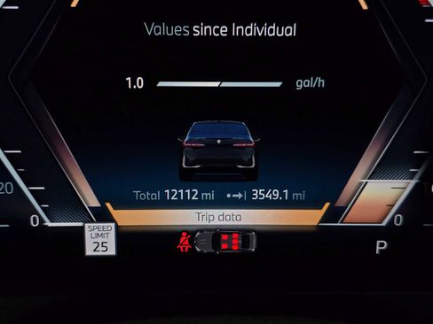 Used 2024 BMW 530i xDrive 530i xDrive w/ Convenience Package image 28