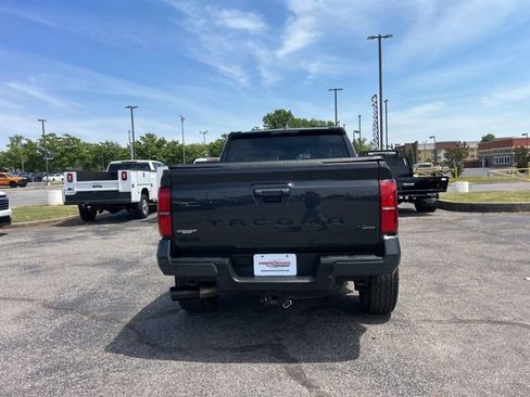 Used 2024 Toyota Tacoma SR5 image 4