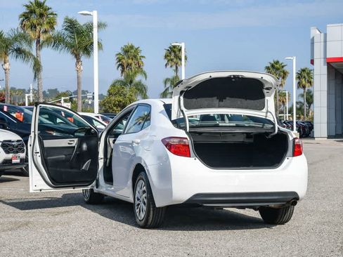 Used 2017 Toyota Corolla LE FWD image 26