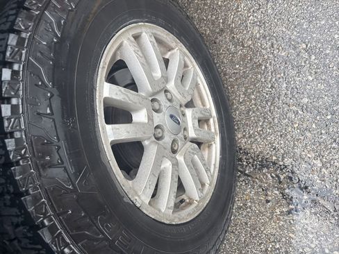Used 2012 Ford Expedition EL XLT AWD/4WD image 10