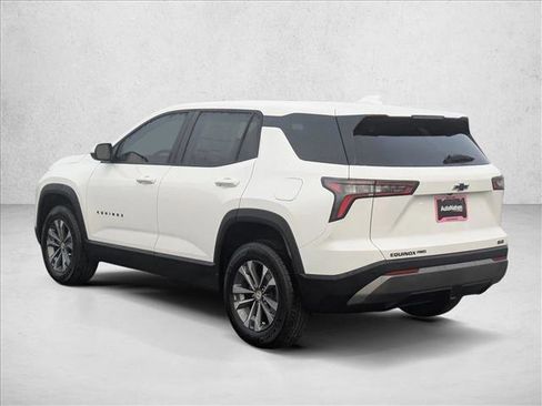 New 2026 Chevrolet Equinox LT image 8