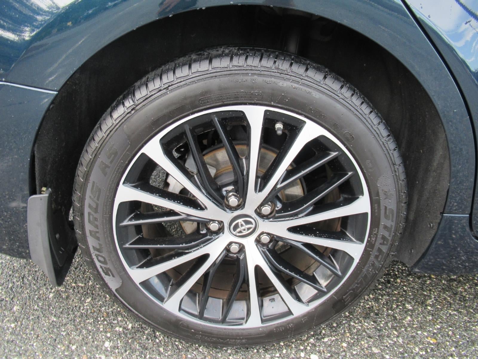 Used 2019 Toyota Camry SE FWD image 8
