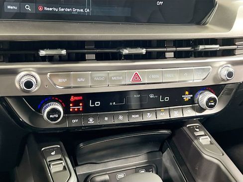 New 2025 Kia Telluride S image 16
