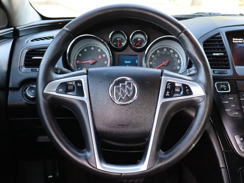 Used 2012 Buick Regal Premium image 18