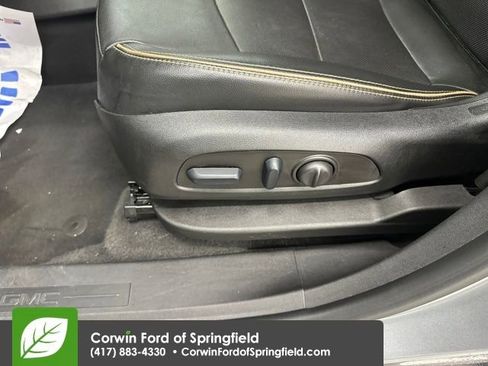 Used 2023 GMC Terrain AT4 image 36