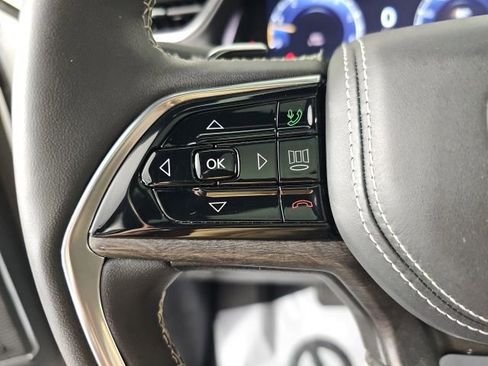 Certified 2023 Jeep Grand Cherokee Overland w/ Luxury Tech Group IV image 19