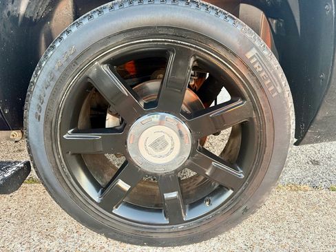 Used 2014 Cadillac Escalade ESV Premium image 25