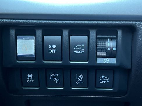 Used 2016 Subaru Outback 2.5i Limited AWD/4WD image 32