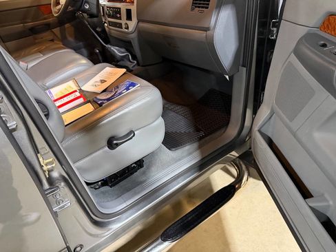 Used 2006 Dodge Ram 2500 Truck Laramie w/ Trailer Tow Group image 41