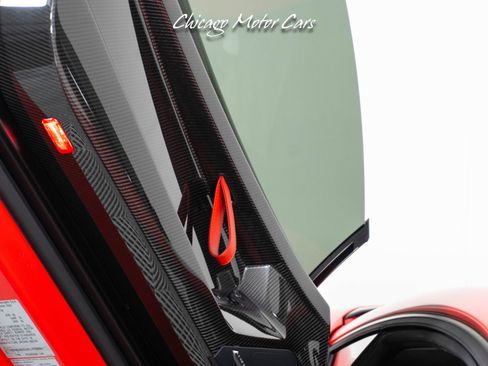Used 2019 Lamborghini Aventador SVJ AWD/4WD image 25