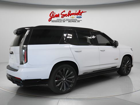 Used 2026 Cadillac Escalade V AWD/4WD image 6