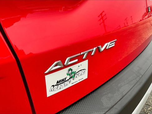 Used 2024 Ford Escape Active w/ Cold Weather Package image 8