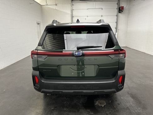 Used 2026 Subaru Outback Premium AWD/4WD image 7