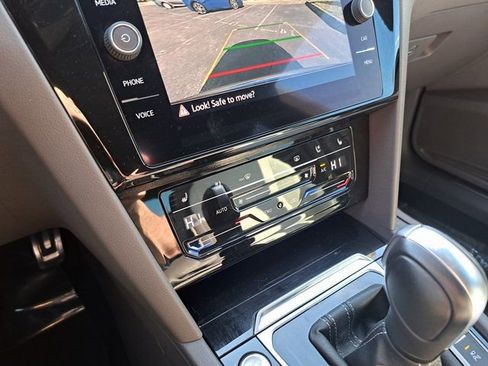 Used 2021 Volkswagen Arteon SEL Premium image 18