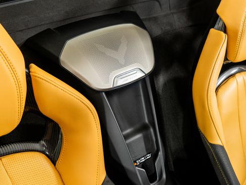 Used 2025 Chevrolet Corvette Z06 image 33