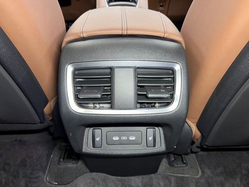 Used 2025 Acura RDX SH-AWD w/ Advance Package image 13