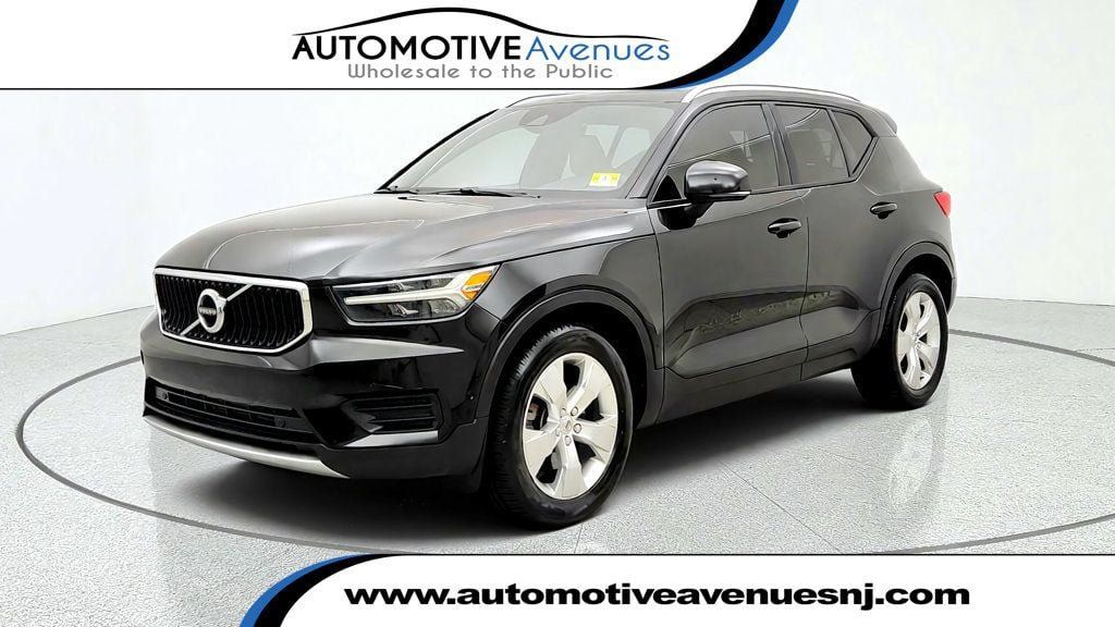 Used 2019 Volvo XC40 T5 Momentum AWD/4WD image 1