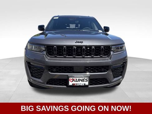New 2026 Jeep Grand Cherokee L Limited AWD/4WD image 10