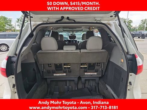 Used 2017 Toyota Sienna XLE Premium FWD image 31