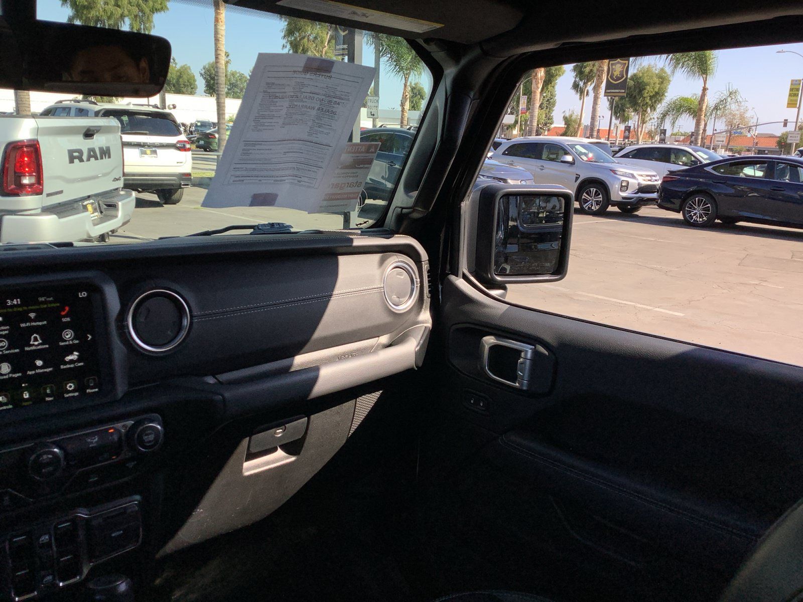 Used 2022 Jeep Wrangler Unlimited Sahara AWD/4WD image 16