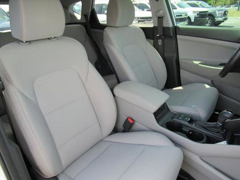 Used 2020 Hyundai Tucson Sport FWD image 8