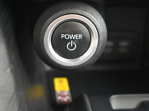 Used 2023 Toyota Venza Nightshade AWD/4WD image 8