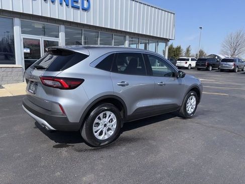 Certified 2024 Ford Escape Active AWD/4WD image 3