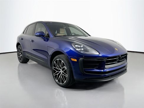 Used 2026 Porsche Macan Turbo AWD/4WD image 9