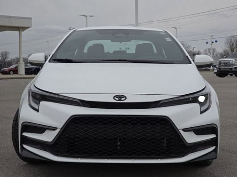 Used 2023 Toyota Corolla SE w/ Carpet Mat Package (TMS) FWD image 11