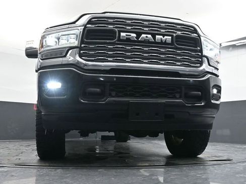Used 2024 RAM 2500 Limited image 19