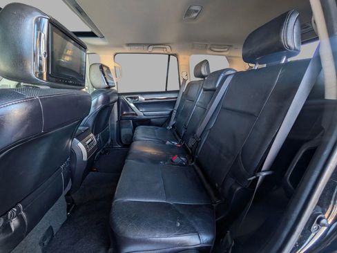 Used 2015 Lexus GX 460 w/ Premium Package AWD/4WD image 23