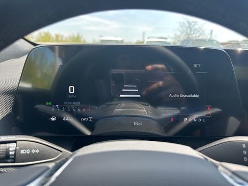 New 2026 Chevrolet Equinox LT w/ Convenience Package II image 18