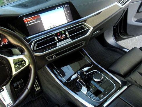 Used 2020 BMW X5 xDrive40i w/ M Sport Package image 22