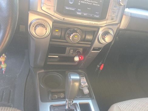 Used 2017 Toyota 4Runner SR5 RWD image 15