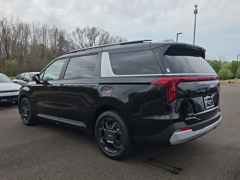 New 2026 Kia Carnival EX image 3