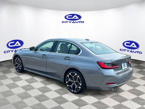 Used 2025 BMW 330i Sedan w/ Premium Package RWD image 7