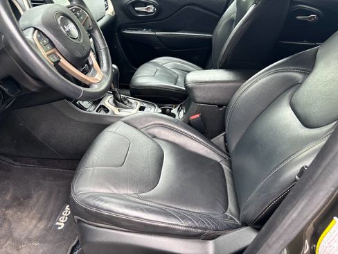 Used 2014 Jeep Cherokee Limited FWD image 15