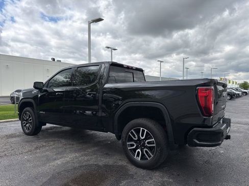 Used 2023 GMC Sierra 1500 AT4 w/ AT4 Premium Package AWD/4WD image 4