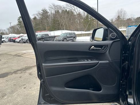 Certified 2025 Dodge Durango GT image 28