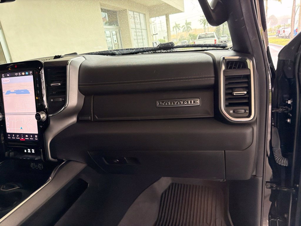 Used 2025 RAM 1500 Laramie w/ Sport Appearance Package AWD/4WD image 30