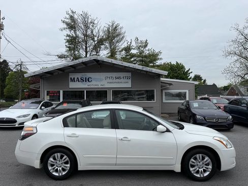 Used 2012 Nissan Altima 2.5 S w/ 20th Anniversary Pkg FWD image 3