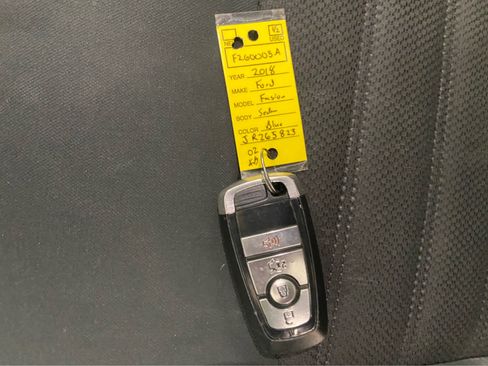 Used 2018 Ford Fusion SE w/ Fusion SE Technology Package image 37