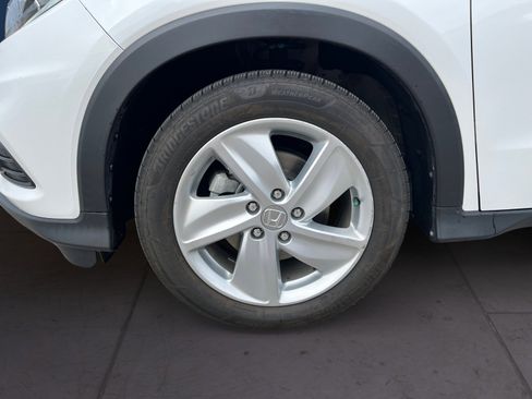 Used 2019 Honda HR-V EX image 18