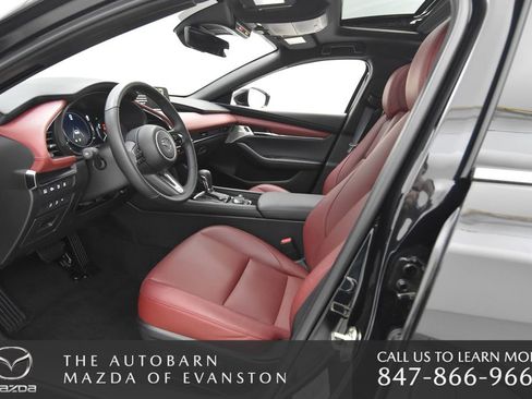 Certified 2025 MAZDA MAZDA3 Hatchback w/Premium Plus Pkg image 23