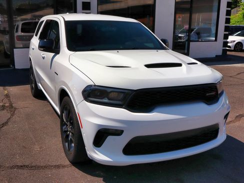 Used 2022 Dodge Durango R/T w/ Blacktop Package AWD/4WD image 4