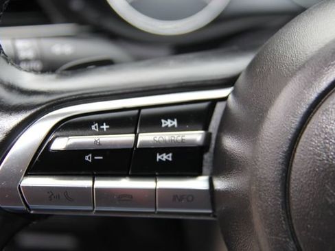 Used 2022 MAZDA CX-30 AWD 2.5 S w/ Premium Package image 22