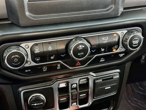 Used 2021 Jeep Wrangler Unlimited Sport AWD/4WD image 17