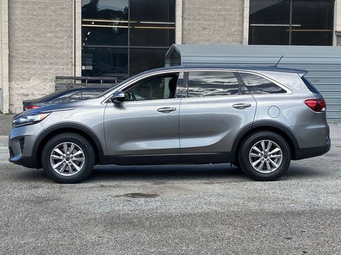 Used 2019 Kia Sorento FWD image 3