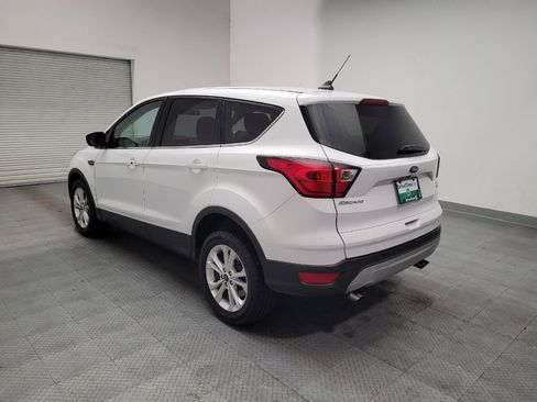 Used 2019 Ford Escape SE FWD image 5