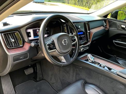 Used 2023 Volvo XC60 B6 Ultimate w/ Protection Package Premier AWD/4WD image 17